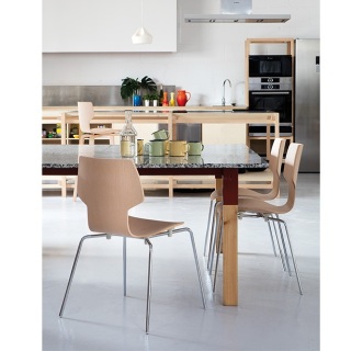 mobles114-gracia-stackable-chairs-massana-tremoleda-loc-tif-n005