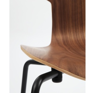 mobles114-gracia-stackable-chairs-massana-tremoleda-loc-tif-n007
