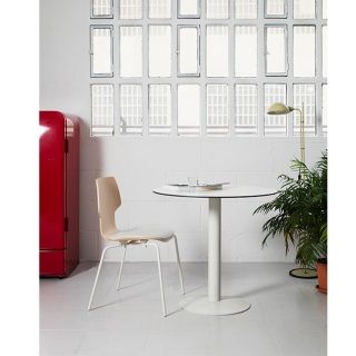 mobles114-gracia-stackable-chairs-massana-tremoleda-loc-tif-n003