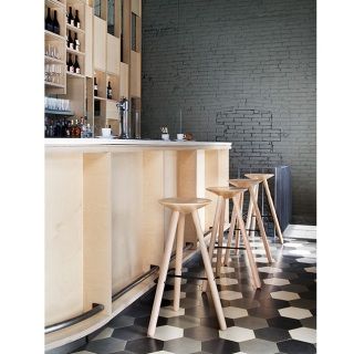 mobles114-luco-bar-stools-martin-azua-loc-tif-n001